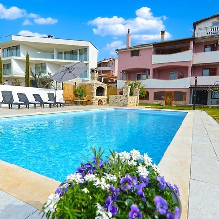 Apartments Violete 742 พูลา ภายนอก รูปภาพ