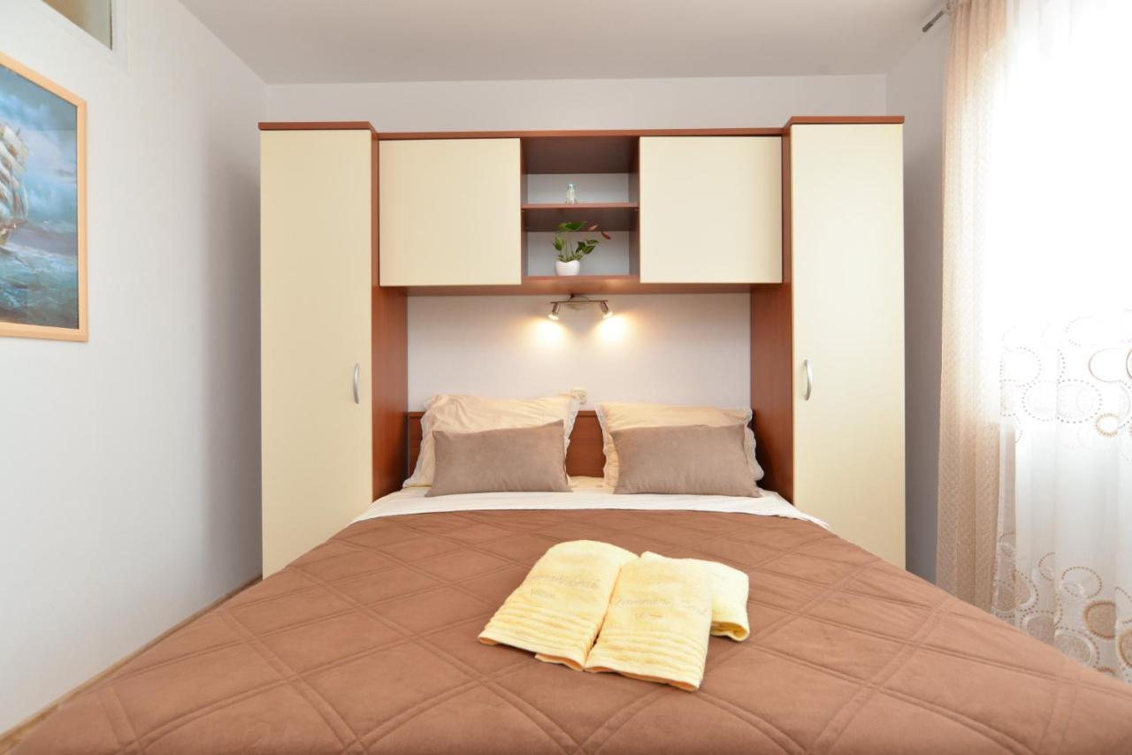 Apartments Violete 742 พูลา ภายนอก รูปภาพ