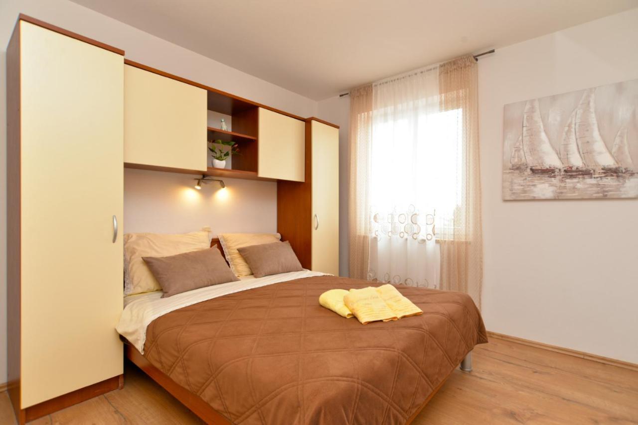 Apartments Violete 742 พูลา ภายนอก รูปภาพ