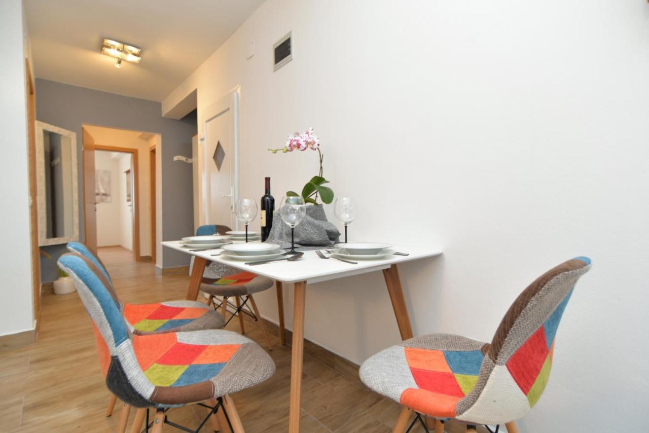 Apartments Violete 742 พูลา ภายนอก รูปภาพ