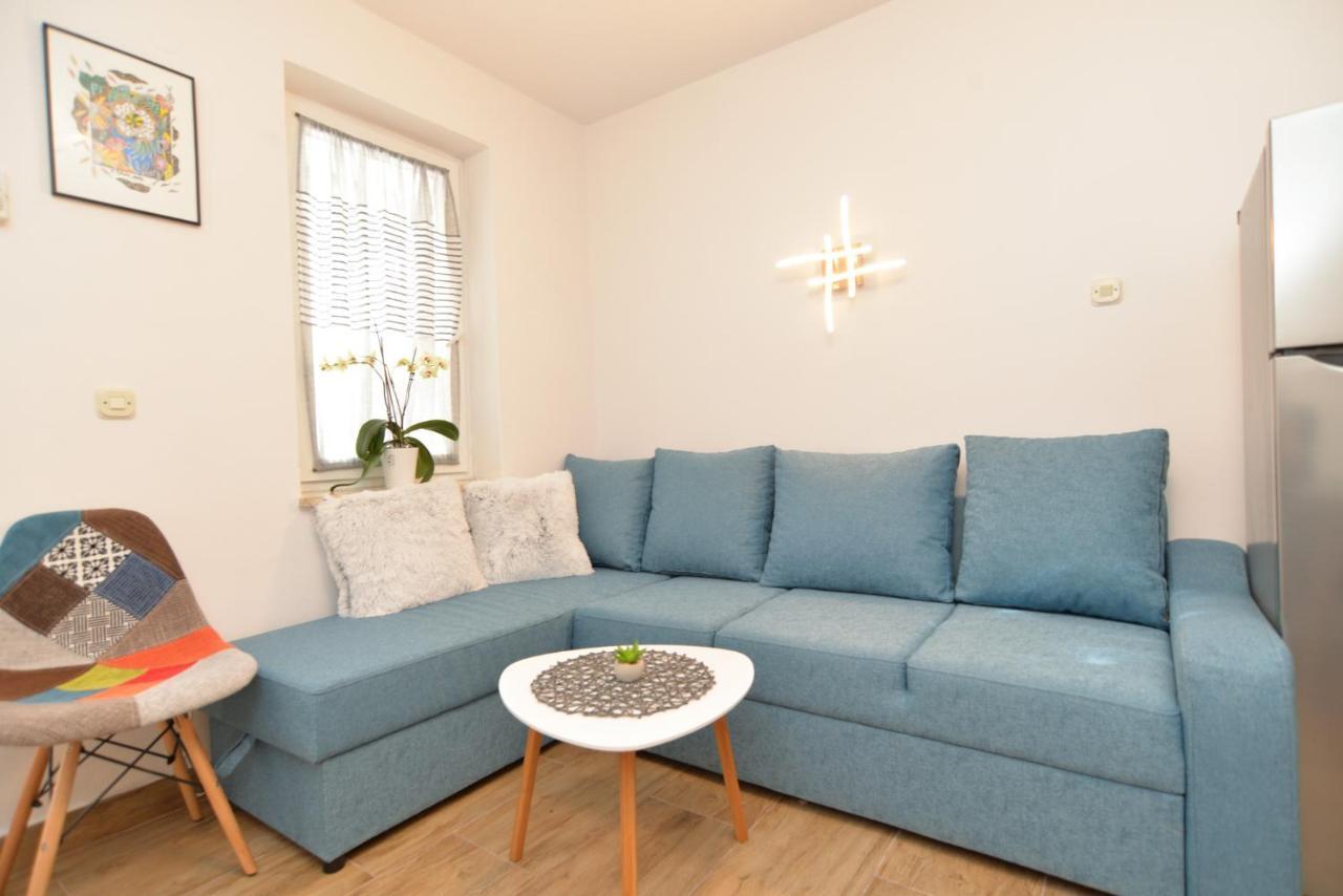 Apartments Violete 742 พูลา ภายนอก รูปภาพ