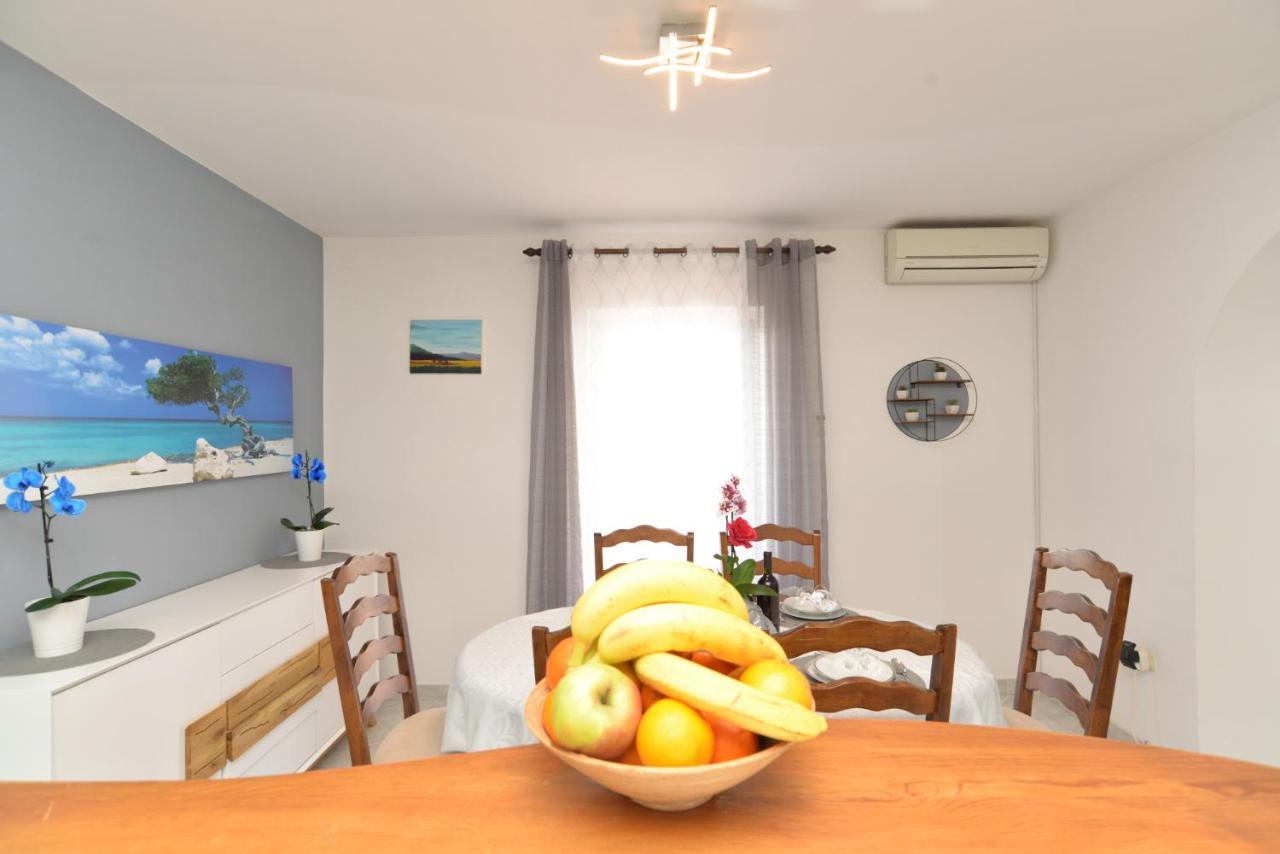 Apartments Violete 742 พูลา ภายนอก รูปภาพ